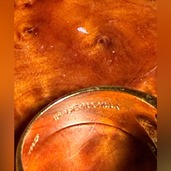 Signed size 9 sterling 925 ring with purple stone & micro diamond simulants - Picture 4 of 6